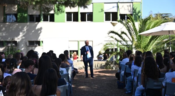 13a66f83_9688_47ca_afdd_84811ebf4ddf