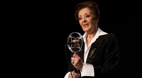 simone-oliveira-topo