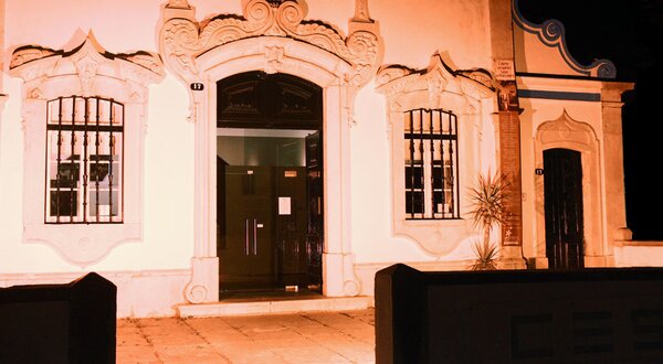 capela-mareante-aberta-noite2