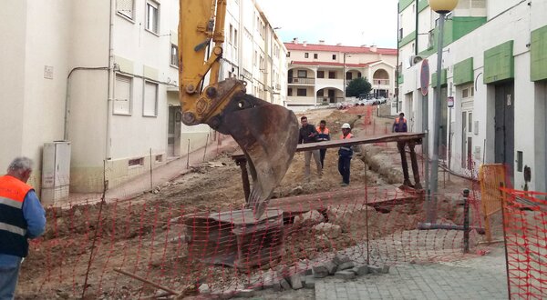 pavimentacao-humberto-delgado3