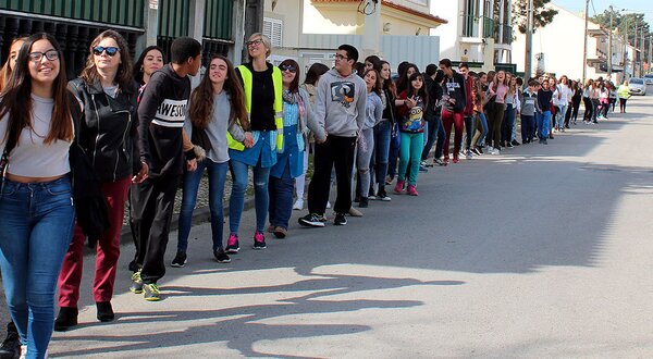cordao-humano-quinta-conde