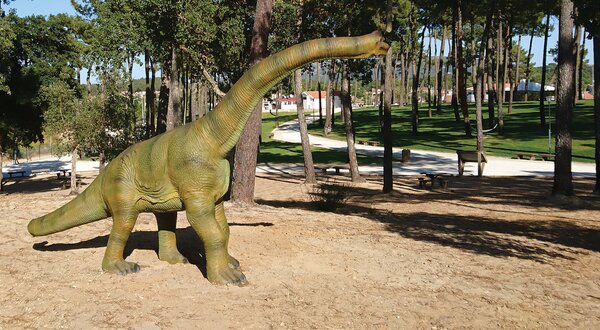 dinossauro-parque-augusto-polvora