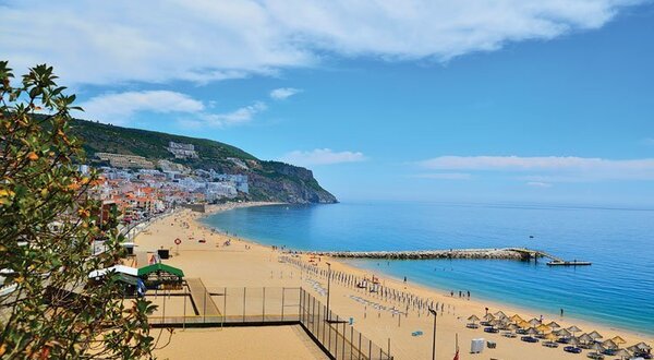 praia_sesimbra1_1_750_2500