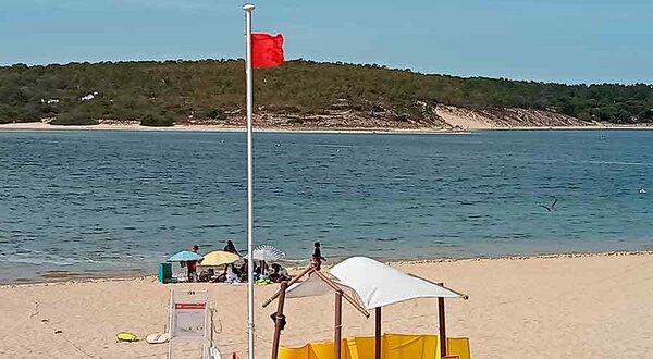 lagao_de_albufeira___bandeira_vermelha