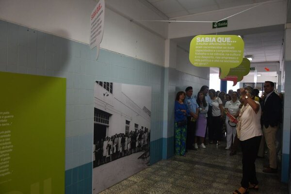 exposicao_25_abril_escola_2