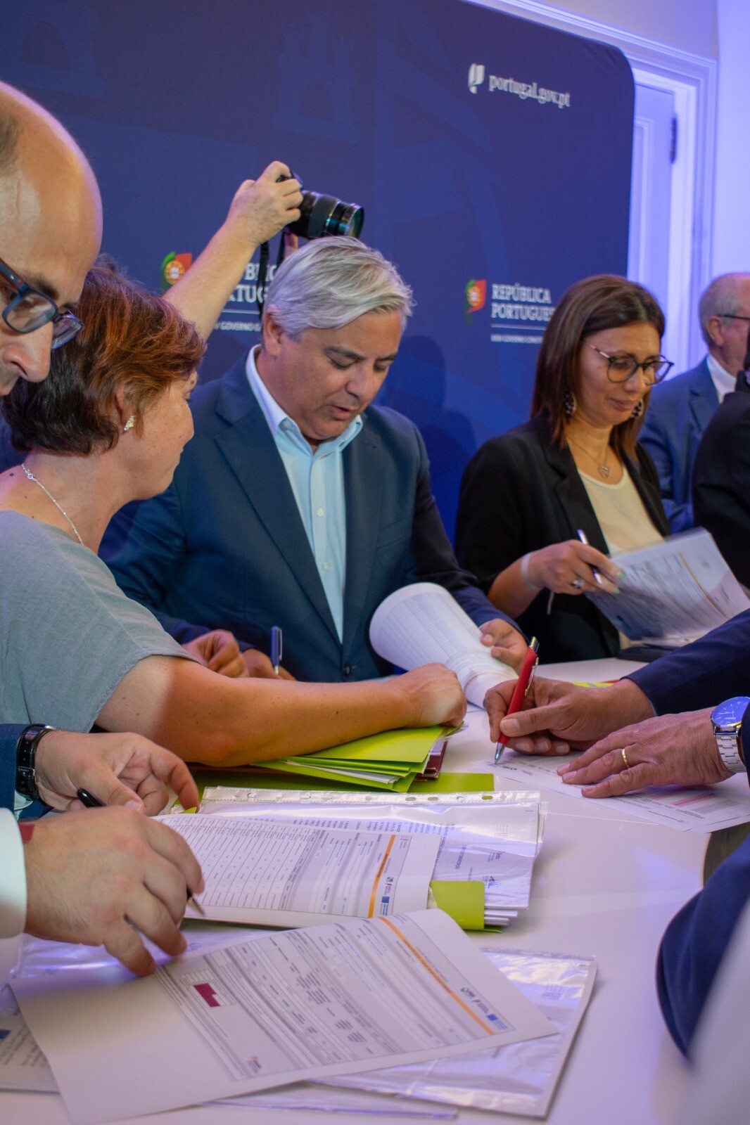 Assinatura de contrato de financiamento para fogos na Cotovia (7)