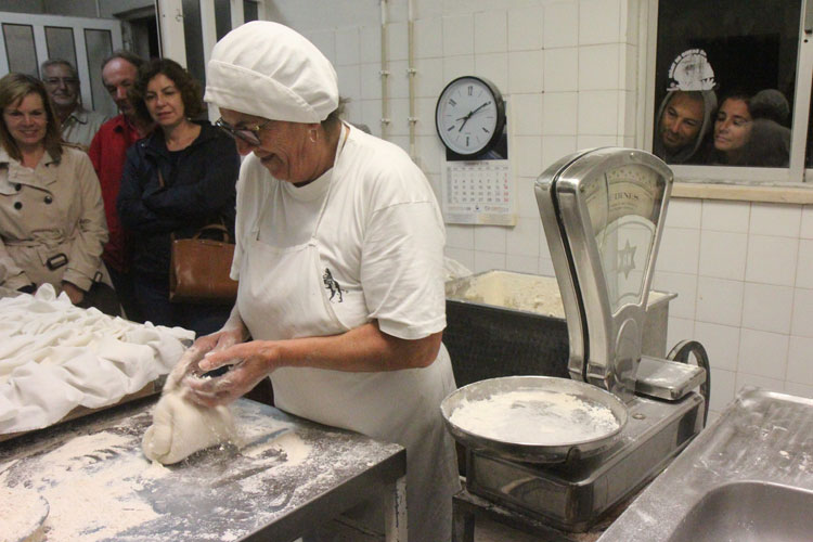 Padaria da Maria da Luz, Caixas