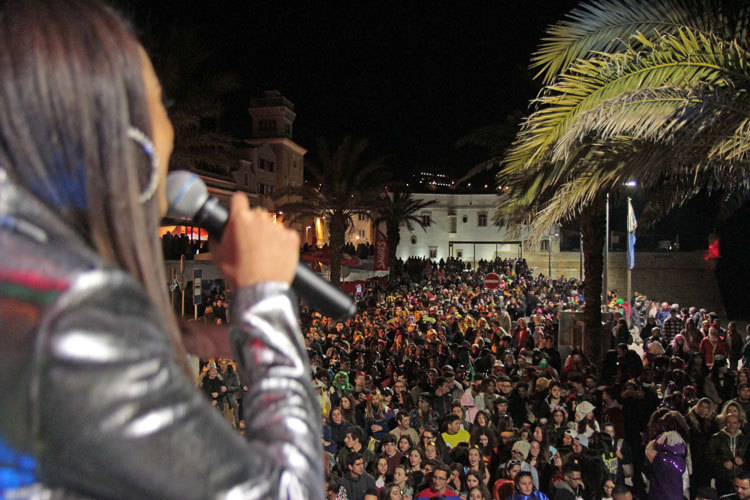 Trio-eletrico-Bigodes_1