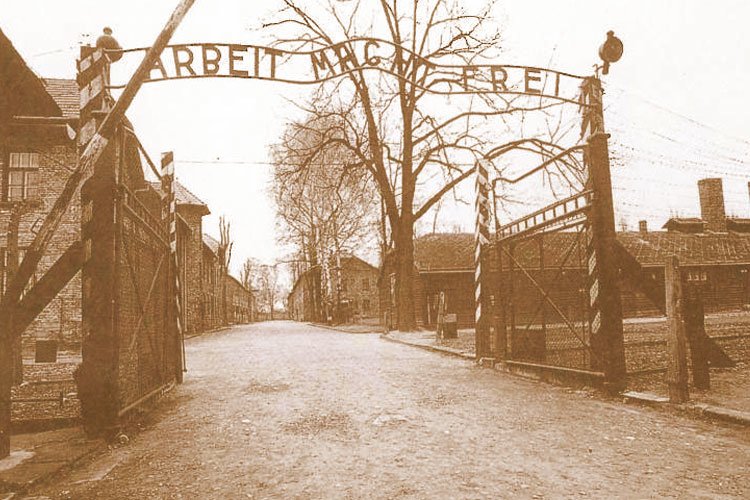 Holocausto: Para que o Mundo Não Esqueça